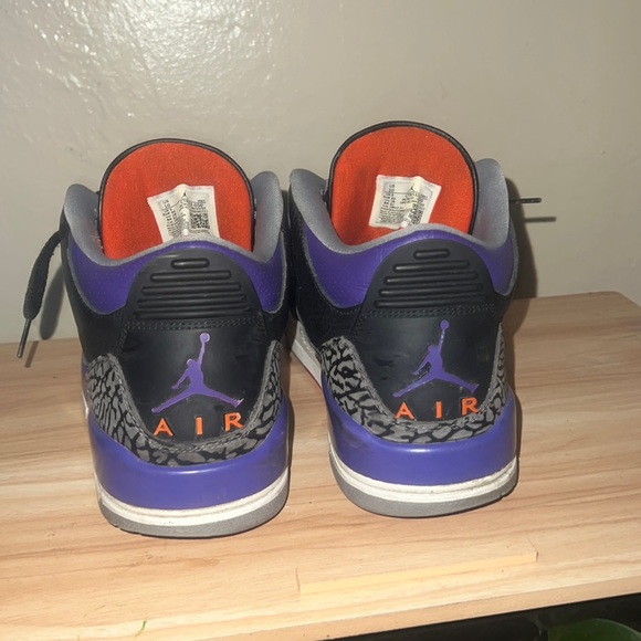 Retro Jordan 3 Black Court Purple Worn neatly - Picture 3 of 4